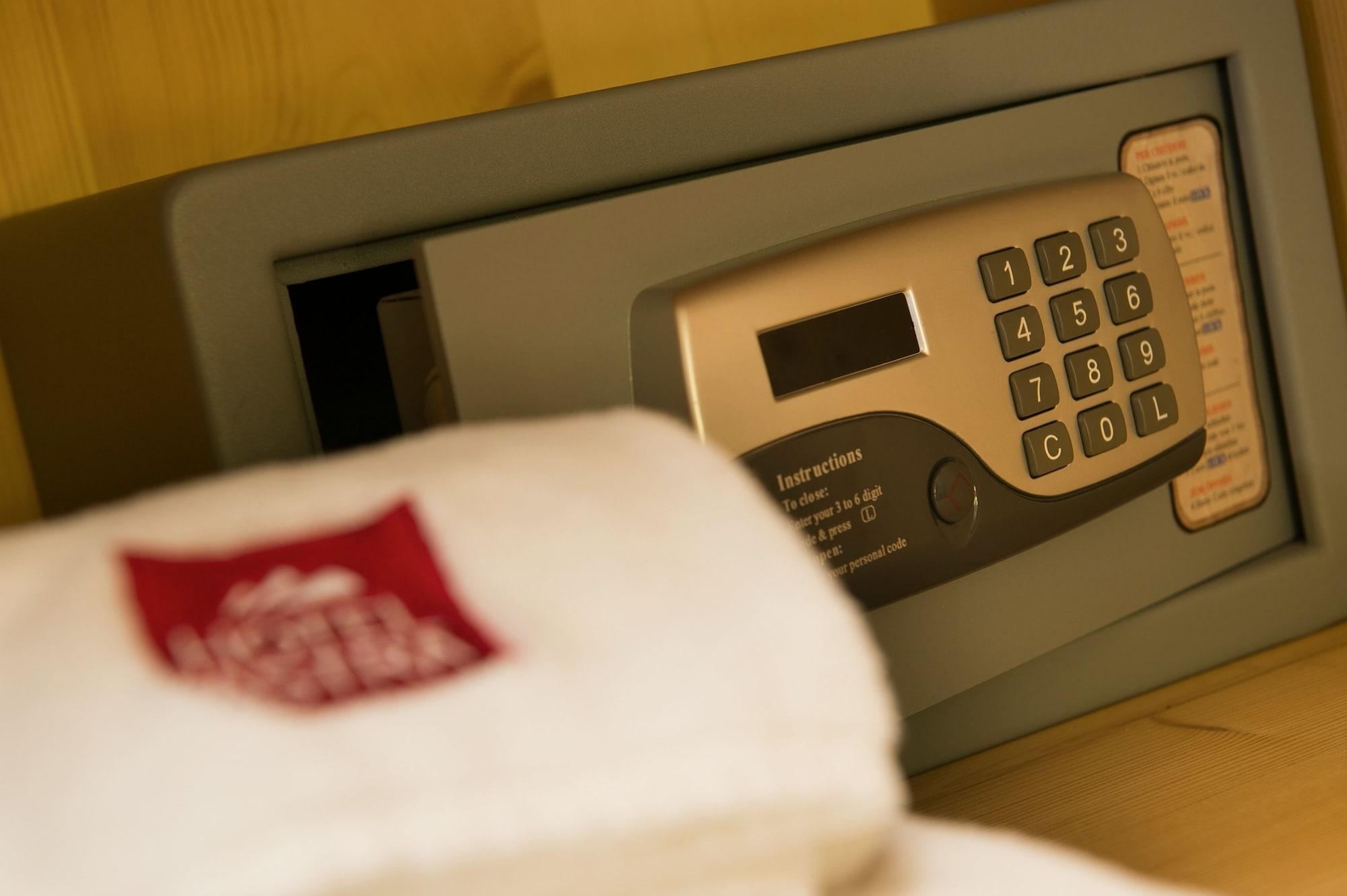Hotel Astra Livigno Kültér fotó