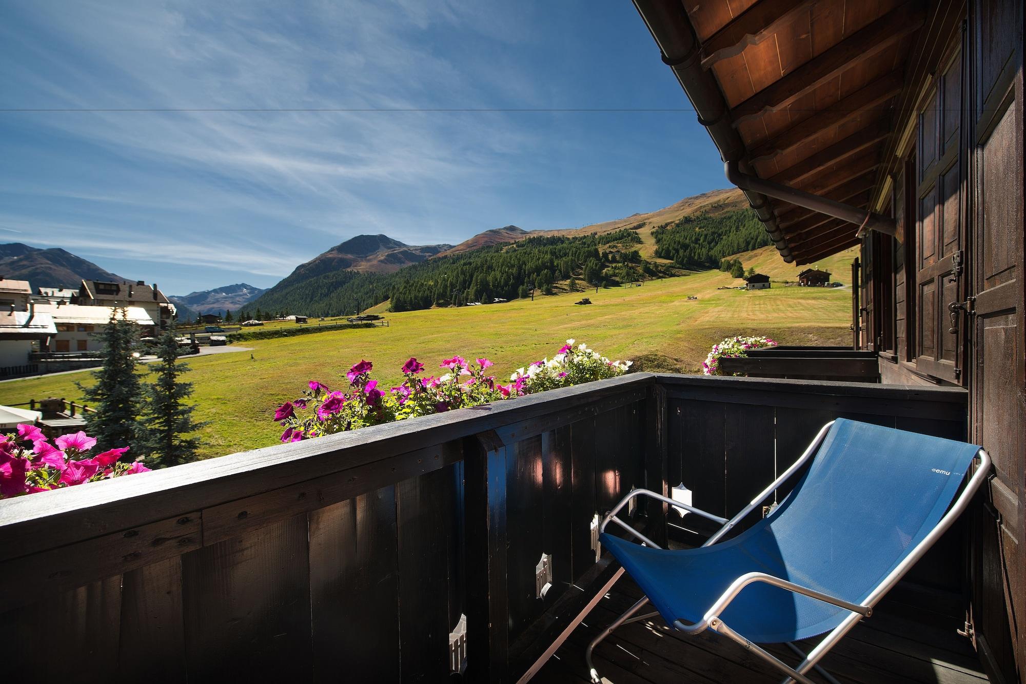 Hotel Astra Livigno Kültér fotó