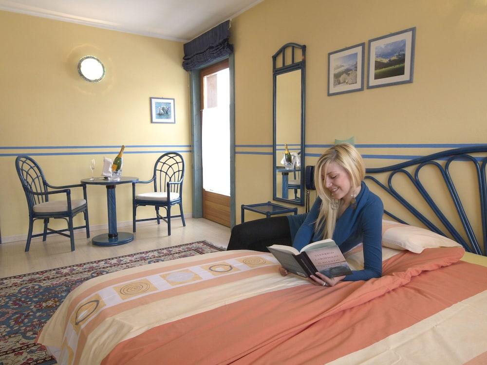 Hotel Astra Livigno Kültér fotó