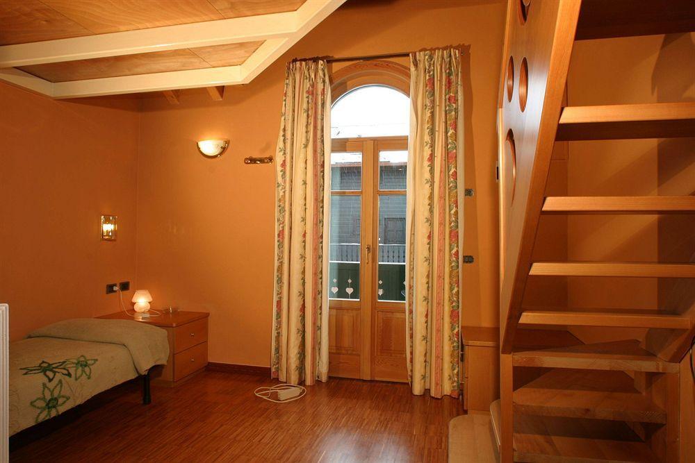Hotel Astra Livigno Kültér fotó