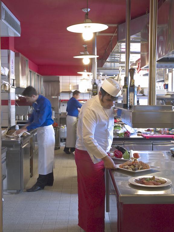 Hotel Astra Livigno Kültér fotó
