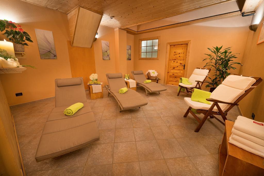 Hotel Astra Livigno Kültér fotó