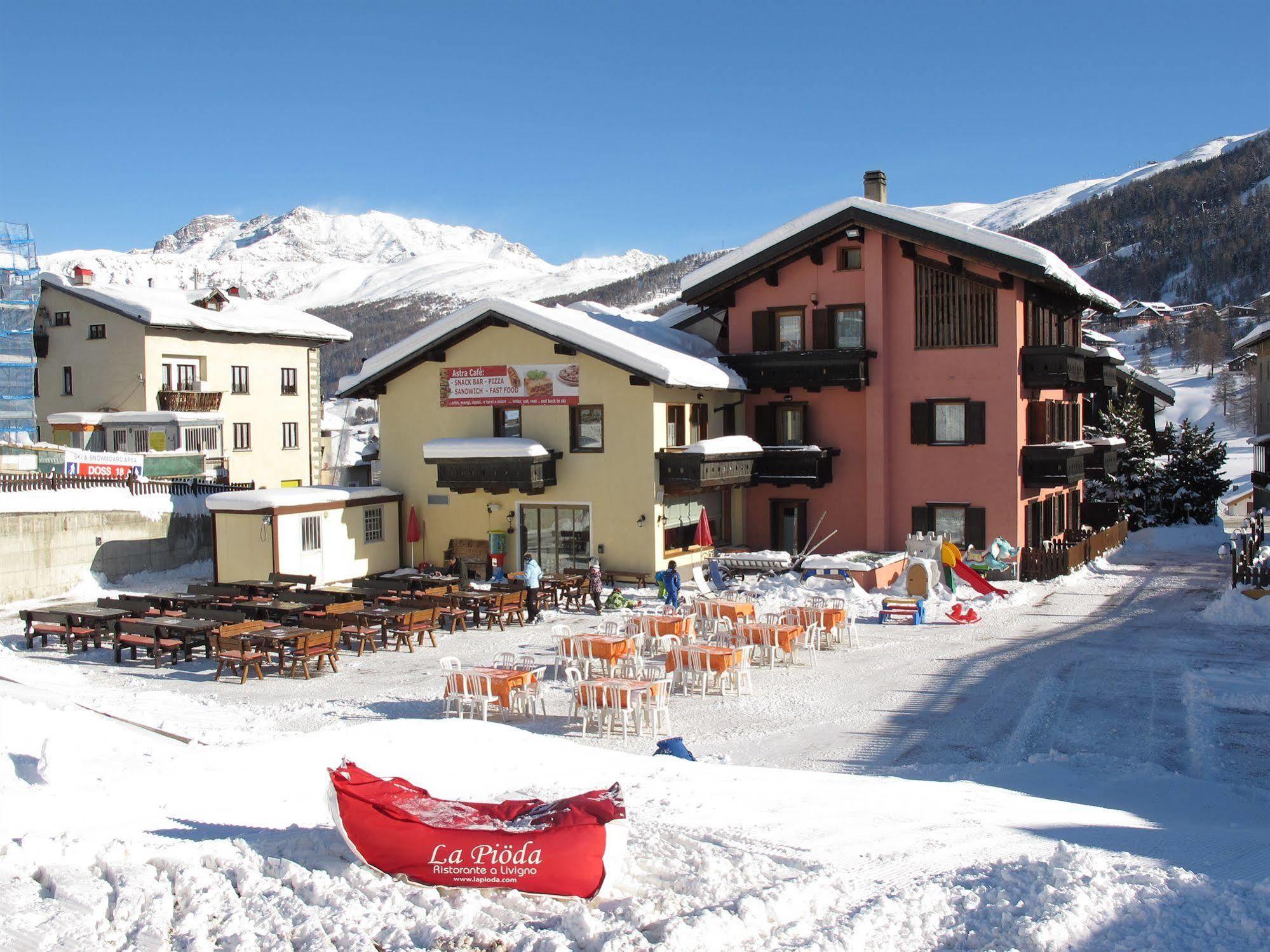 Hotel Astra Livigno Kültér fotó