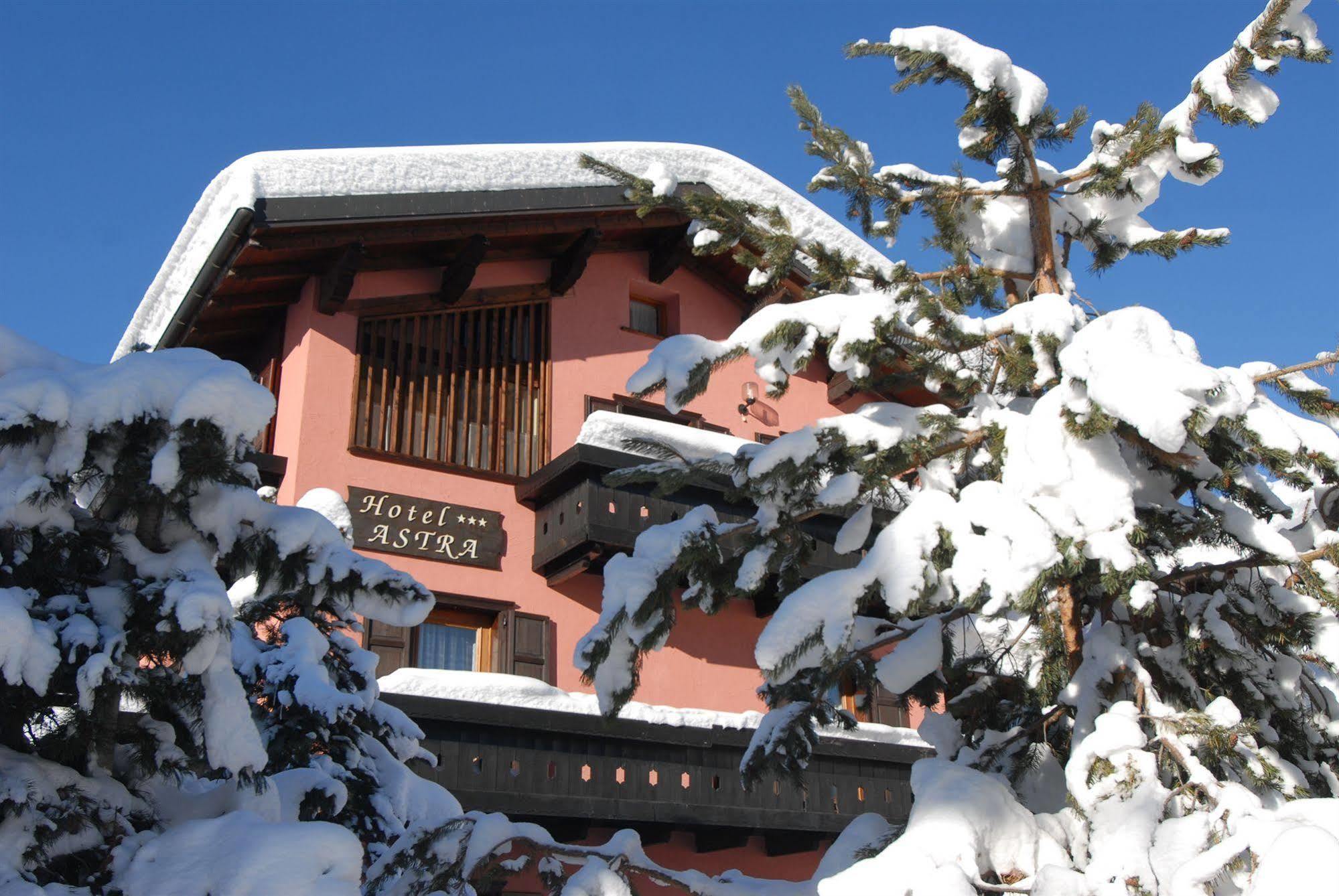 Hotel Astra Livigno Kültér fotó