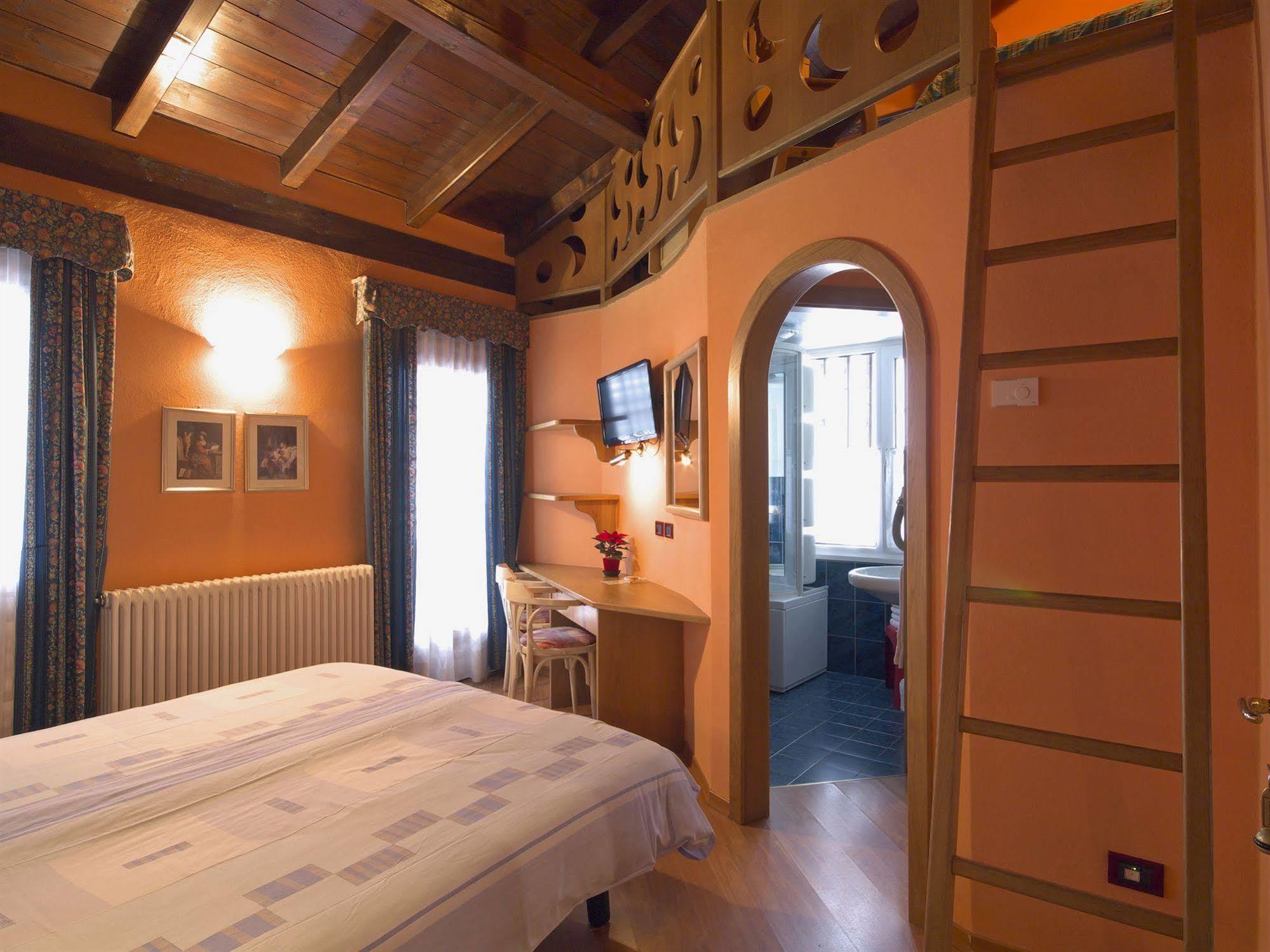 Hotel Astra Livigno Kültér fotó